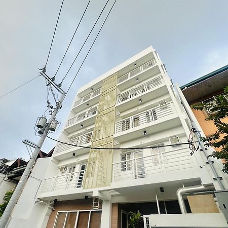 Airo Suites Makati Pasay Exterior photo