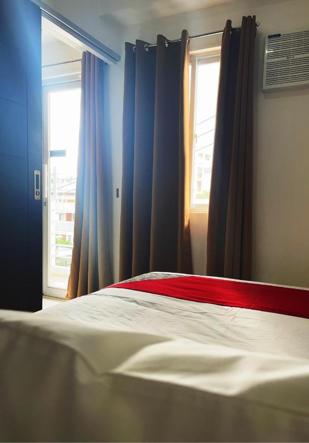 Airo Suites Makati Pasay Exterior photo